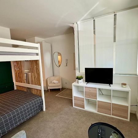 Suite Noya Villeurbanne Kültér fotó
